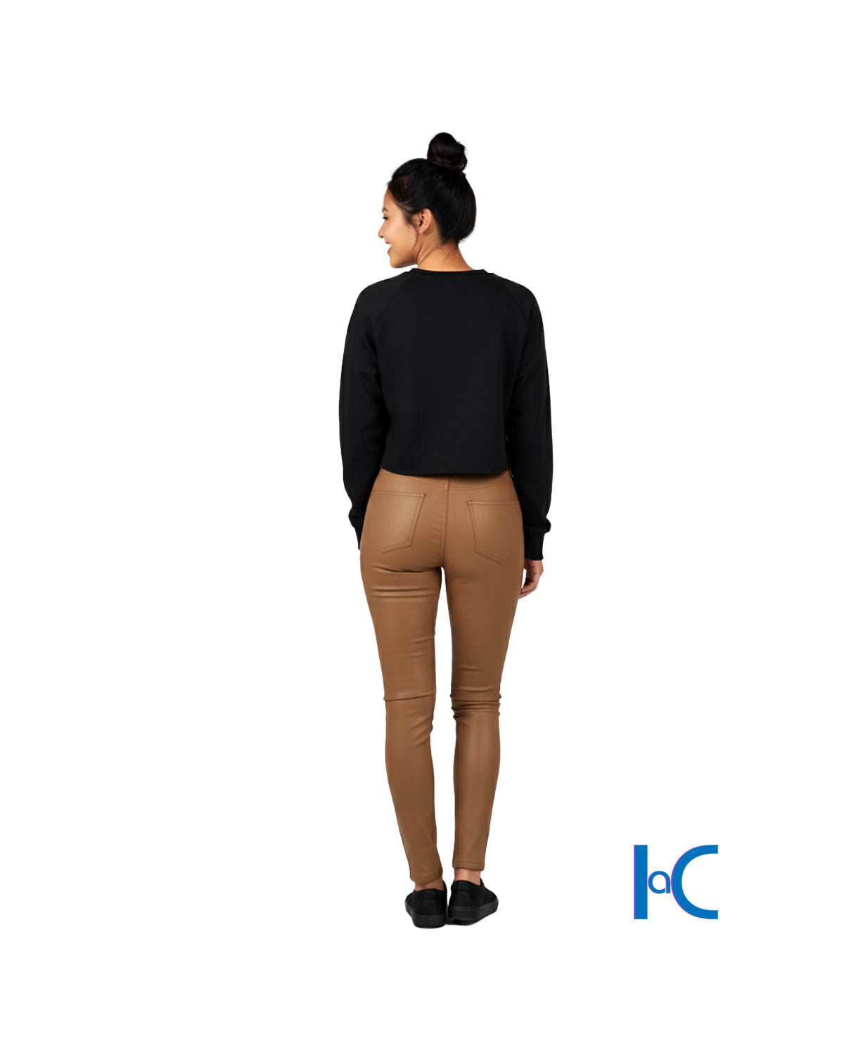 HOGWARTS WOMEN'S GRAPHIC TEE